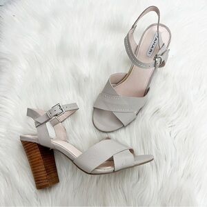 Tahari Marianne Tan / Nude Leather Sandals heels
